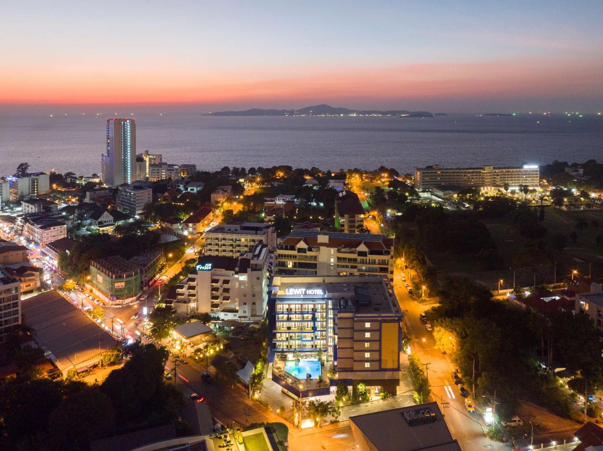 Lewit Hotel Pattaya, A Member Of Radisson Individuals Exterior foto